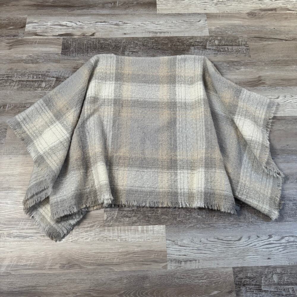 J.Jill Plaid Knit Poncho Sweater Gray Cream Fringe Wrap Shawl Fall Plus XL-3X